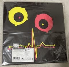 【Tシャツ】ナナヲアカリ しあわせシンドローム Tシャツ付完全生産限定盤のサムネイル