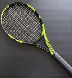 バボラ Pure Aero 300g G2 ピュアアエロ テニスラケット 中古 バボラ Babolat ピュアアエロ Pure Aero 300g G2 傷あり - メルカリ
