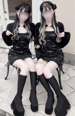な*様 ミシェルマカロン　イモちゃん　M/Mモノグラムアンサンブルニットワンピーのサムネイル