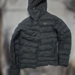 ARC'TERYX ダウンジャケット ブラック Mのサムネイル