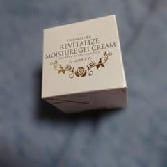 TWINKLE+BE REVITALIZE MOISTURE GEL CREAMのサムネイル