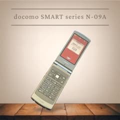 ドコモ　ガラケー docomo SMART series N-09A ドコモ ガラケー 携帯電話 - メルカリ