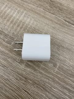 Apple純正 充電器　20w タイプC 未使用品のサムネイル