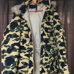 引き寄せの法則様専用 『正規品』アベイシングエイプのダウンジャケットのサムネイル