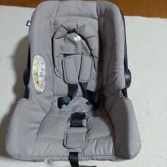 joie トラベルシステム　チャイルドシートのサムネイル