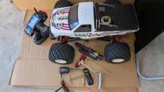 京商　USA-1 ラジコン 本体 エンジン仕様のサムネイル
