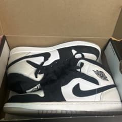 Nike Air Jordan 1 Mid“Omega/Black/White”のサムネイル