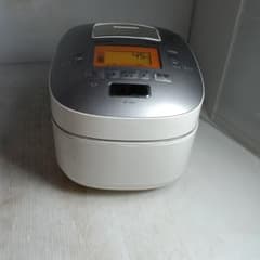 TOSHIBA 圧力IH炊飯器 RC-10VSのサムネイル