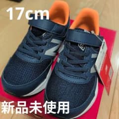 新品タグ付き　New Balance ネイビー/オレンジ スニーカー　17cmのサムネイル