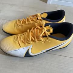 ナイキ　トレーニングシューズ　28㎝のサムネイル