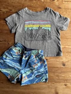 Patagonia Tシャツとバギーズショーツ　セット 3-6Mのサムネイル