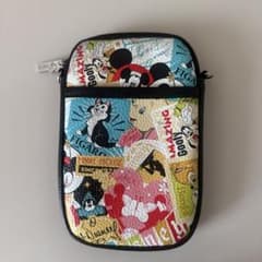 California Disney ポーチのサムネイル