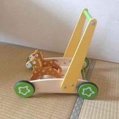 お馬さんの手押車のサムネイル