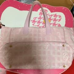シャネルトートのサムネイル