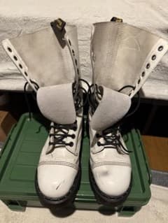 ドクターマーチン 14ホール イングランド製 クレイジーボム Dr.Martenのサムネイル
