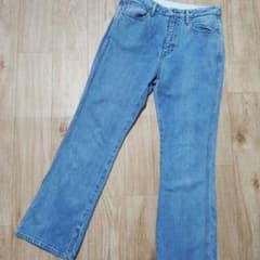 グリーンレーベルリラクシング/レディデニムパンツ 裾スリット フレア 40サイズのサムネイル