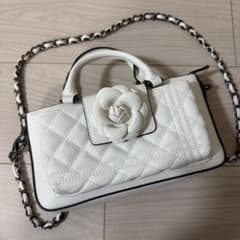 Riu RosePhoneBag 白 Rちゃん バッグ - メルカリ