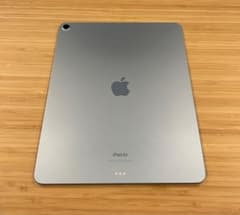 Apple iPad Air (M2) 13インチのサムネイル