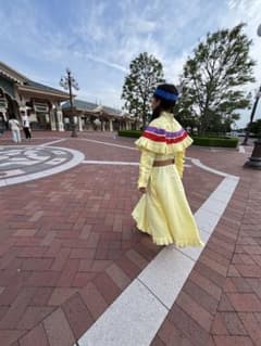 タイガーリリーコスプレ イエローフリルドレス 帽子付きのサムネイル
