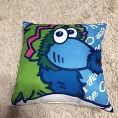 おてんばいろは様専用 スラィリー カープ坊や クッションのサムネイル