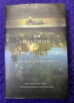 洋書 The Solitude of Prime Numbersのサムネイル