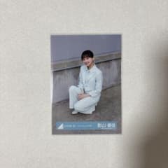 影山優佳 日向坂46 One choice MV衣装 生写真 座りのサムネイル