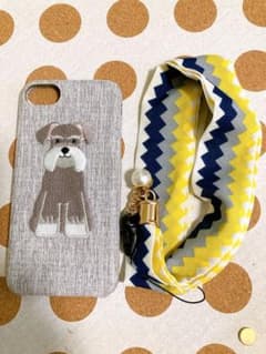 ふらん様専用ページ　iPhone8シュナウザー＋ストラップのサムネイル