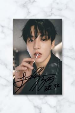 BTS JUNGKOOK 直筆サイン入り フォトカード - メルカリ