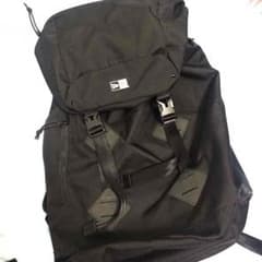 NEW ERA リュック 黒のサムネイル