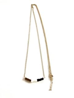 ロングネックレス