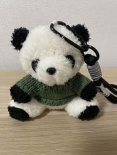 パンダ ぬいぐるみ 緑セーター カラビナ付きのサムネイル