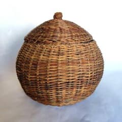 昭和レトロ 弘前市作家による山採り アケビヅルの蓋付きカゴ 小物入れ