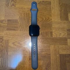 Apple Watch 8 セルラーモデルのサムネイル