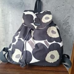 marimekko マリメッコ リュック バックパック 花柄のサムネイル