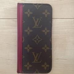 LOUIS VUITTON モノグラム iPhone11手帳型のサムネイル