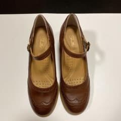 ★Shutteトラッドパンプス　未使用品のサムネイル