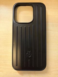 お安め　RIMOWA iPhone 15pro ケース ブラックのサムネイル