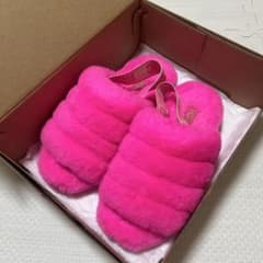 UGG W FLUFF YEAH SLIDE 6 ピンク - メルカリ