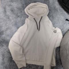 MONCLER パーカー ホワイトのサムネイル
