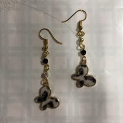 4.レオパード柄 蝶々 ピアス.イヤリングのサムネイル