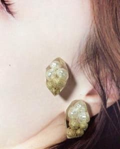 3mama様専用 金属 樹脂 ピアス 106 113のサムネイル