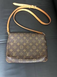 LOUIS VUITTONショルダーバッグ ミュゼットタンゴのサムネイル