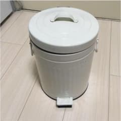 ダストボックス ゴミ箱のサムネイル