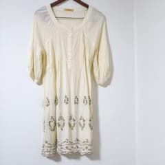 SAB STREET 刺繍入り チュニック アイボリー 七分袖のサムネイル