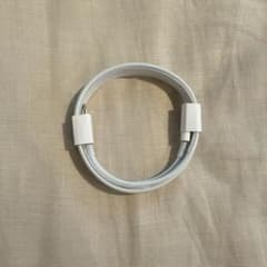 Apple USB-C to Lightning 充電ケーブルのサムネイル