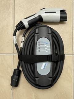 BMW 純正　充電ケーブル　#2のサムネイル