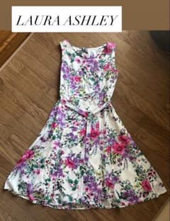 LAURA ASHLEY 花柄ワンピースのサムネイル