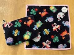 専用　　フェイラー神崎恵コラボ　ポーチとハンカチタオル２枚セットのサムネイル