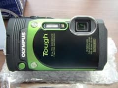 紅葉の季節にピッタリ！Olympus TG-870 グリーン★ちょい訳あり★のサムネイル