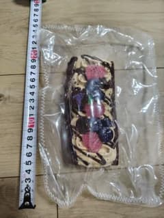 ビッグ チョコレートケーキ スクイーズのサムネイル